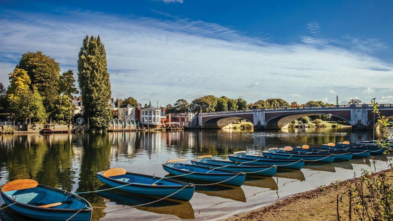 Mitre Hotel Kingston upon Thames  Exterior foto The River Thames at Hampton