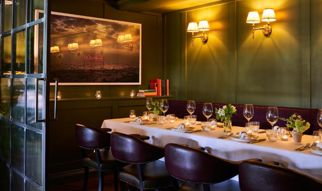 Mitre Hotel Kingston upon Thames  Exterior foto The private dining room at the restaurant
