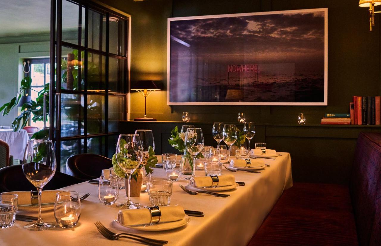 Mitre Hotel Kingston upon Thames  Exterior foto The interior of the restaurant