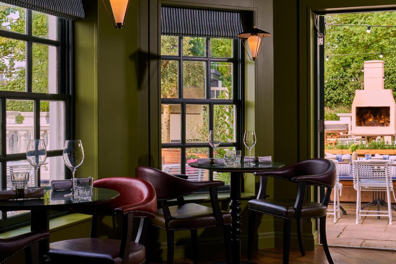 Mitre Hotel Kingston upon Thames  Exterior foto The interior of the restaurant